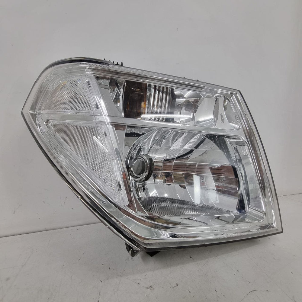 Farol Diant Dir Nissan Frontier 2008/2016