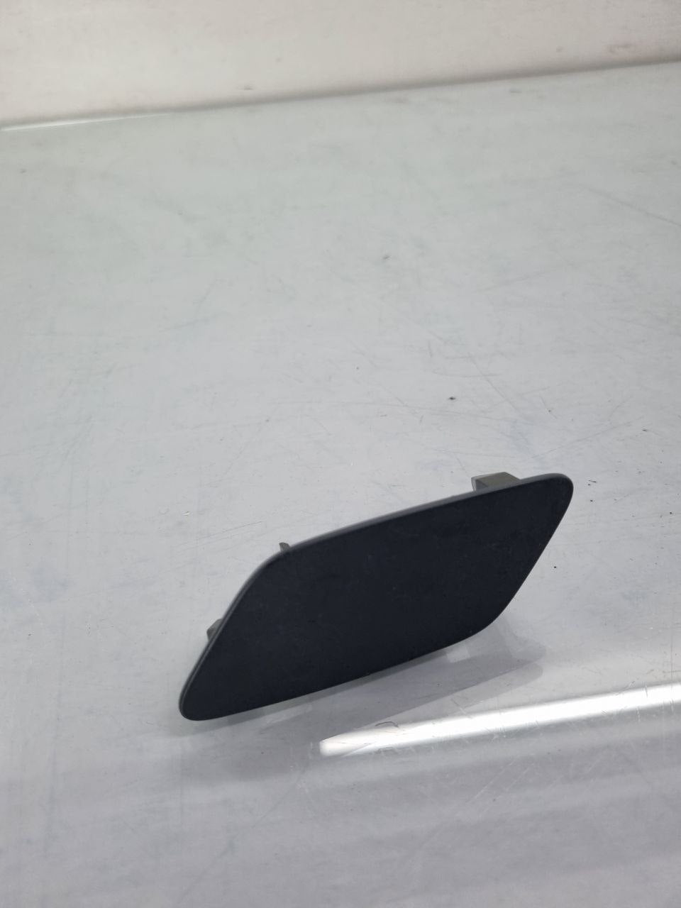 Tampa Bico Lavador Farol Volkswagen/Audi Varios Modelos 2018/2023 Nova