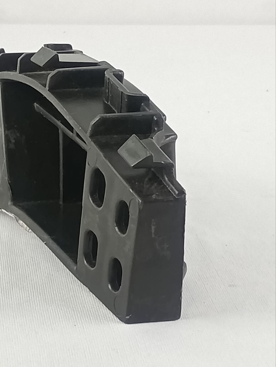 Suporte Guia Parachoque Dianteiro Volkswagen Polo 2012/2015 Novo