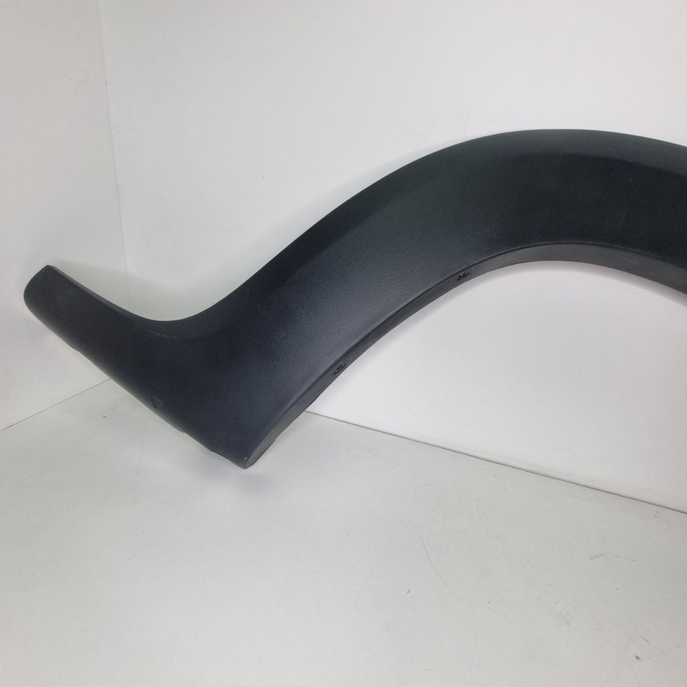 Moldura Lateral Traseira Esquerda Renault Oroch 2016/2020 Usada