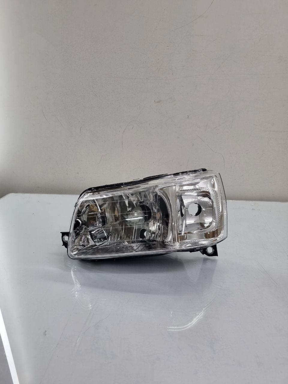 Farol Diant Esq Fiat Uno Mille 2004/2013