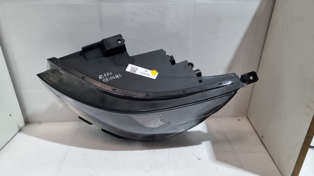 Farol Dianteiro Esquerdo Hyundai HB20 2023/2025 Usado