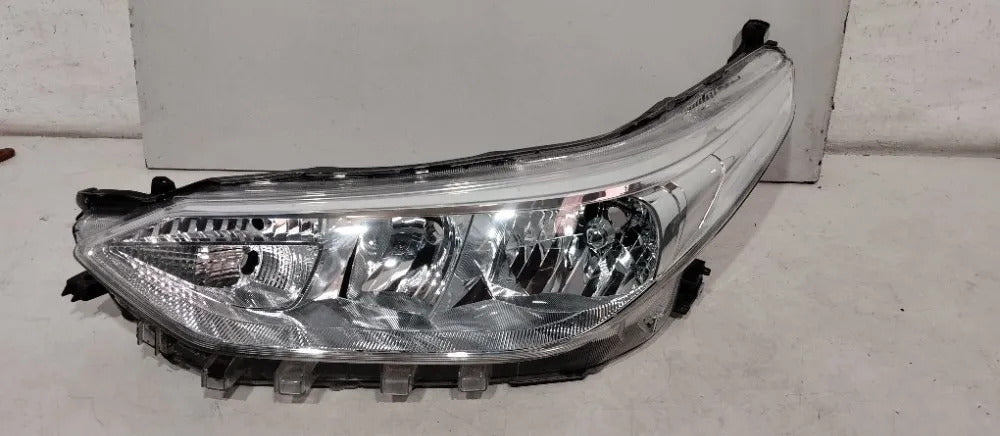 Farol Esquerdo Toyota Yaris 2018/2022 Esquerdo/motorista