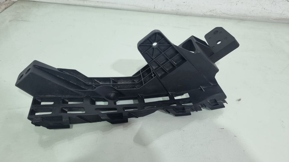 Suporte Para-choque Diant Esq GWM Haval H6 2023/2025