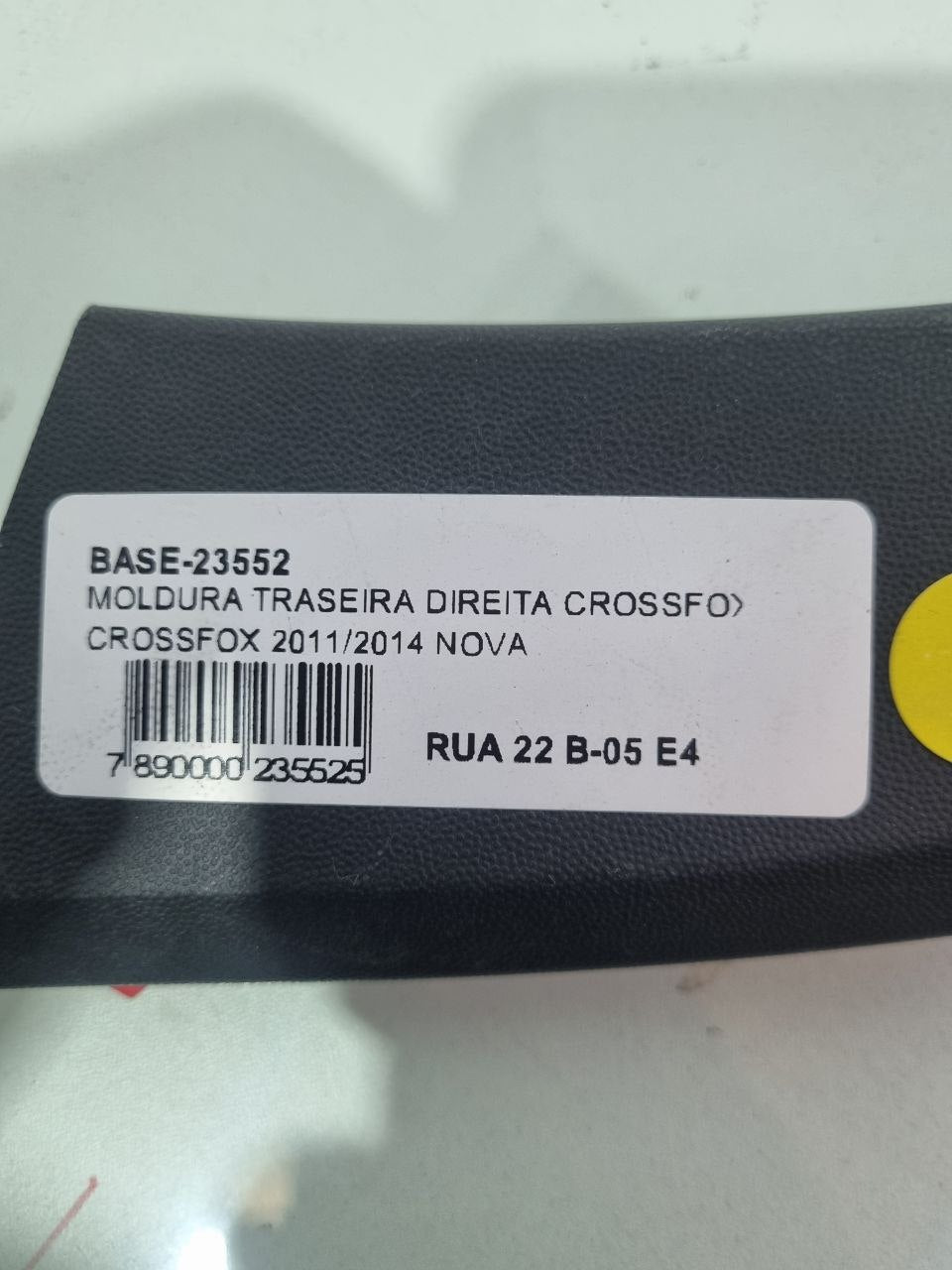 Moldura Parabarro Tras Dir Volkswagen CrossFox 2011/2014