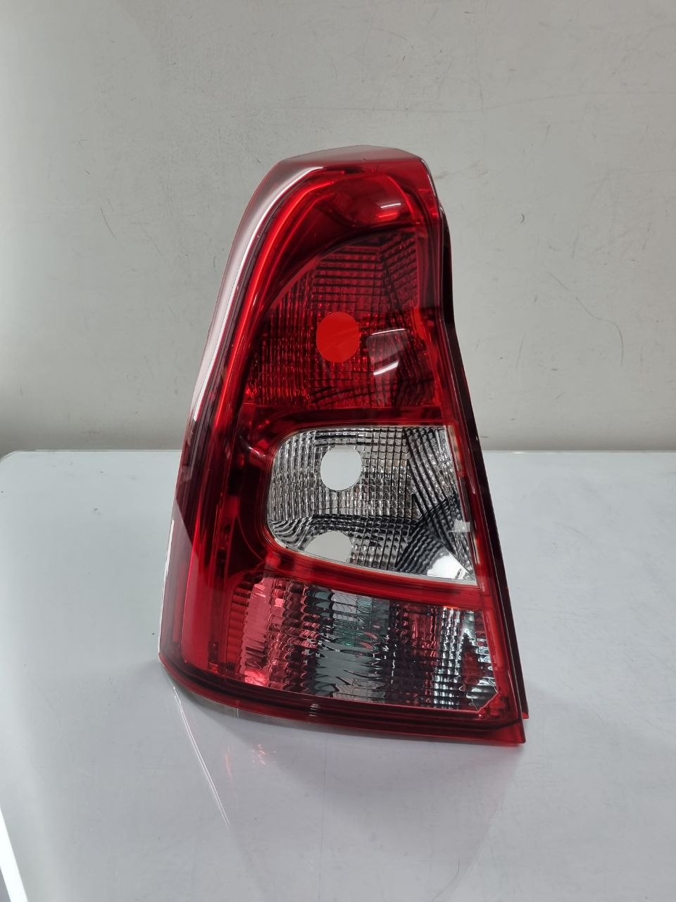 Lanterna Tras Esq Renault Logan 2010/2013