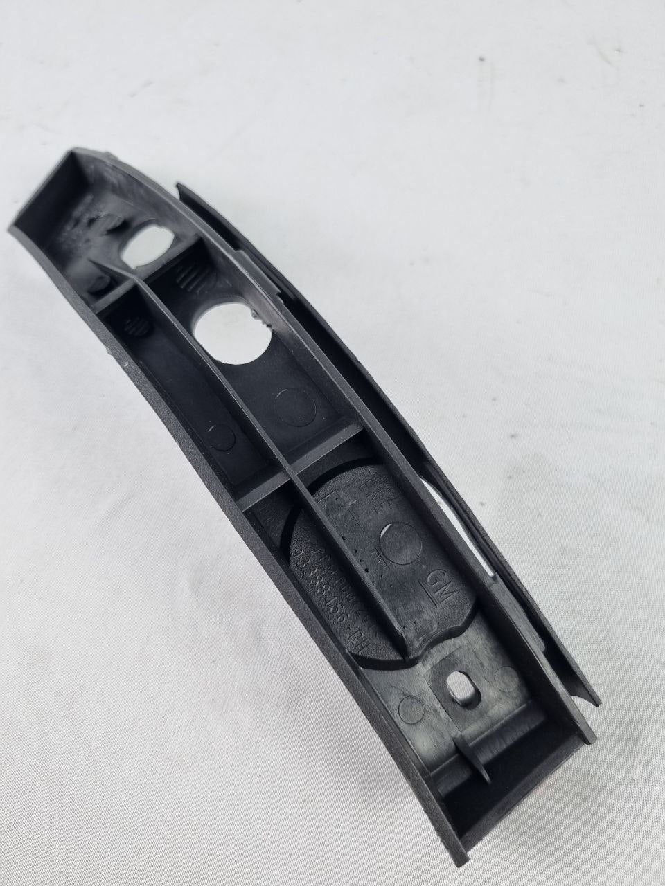 Suporte Guia Parachoque Tras Chevrolet Celta 2001/2016