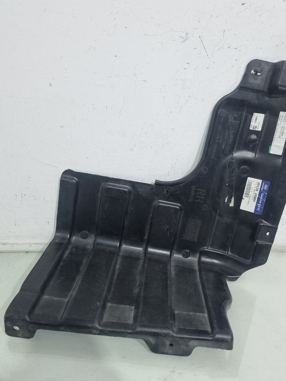 Protetor Inferior Lateral Motor Direito Hyundai HB20 2012/2018 Usado