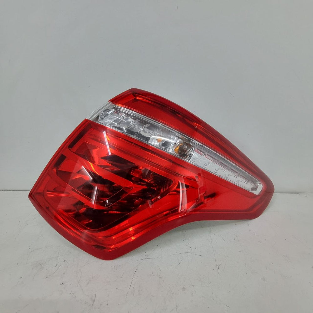 Lanterna Tras Dir Mercedes-Benz GLA 2014/2020