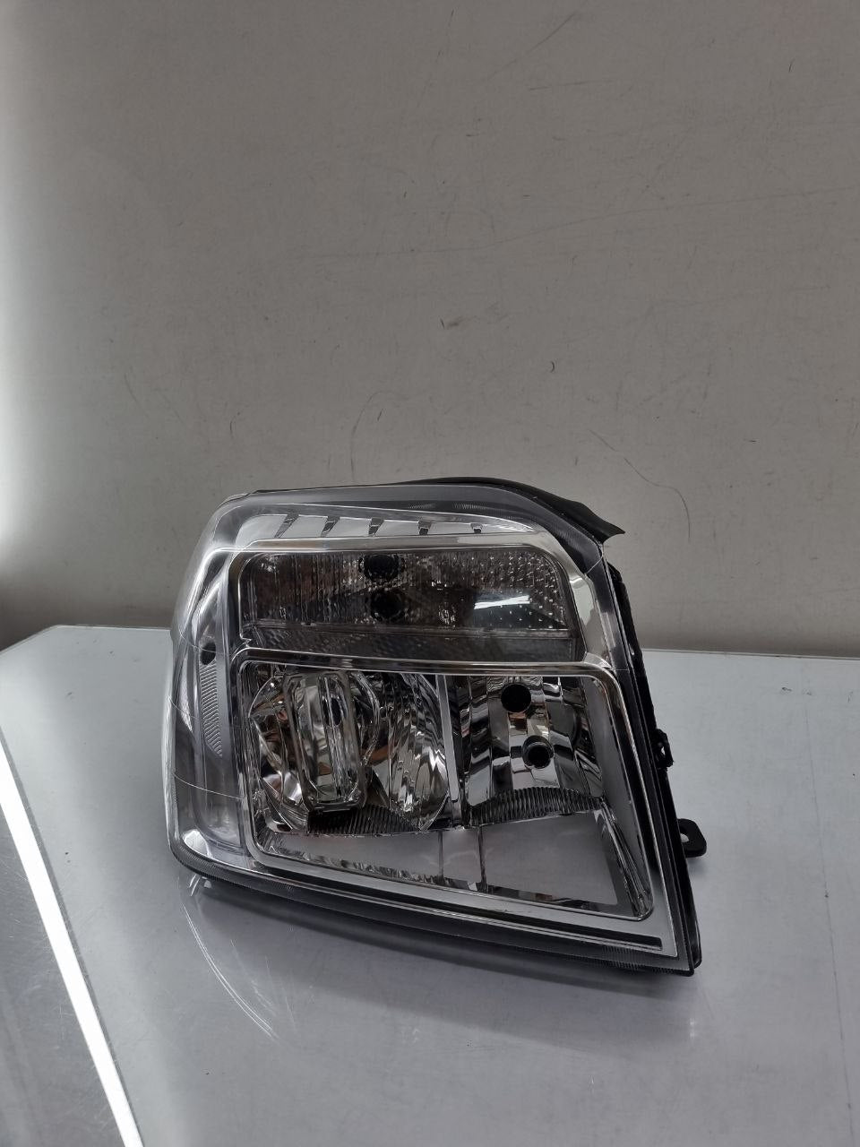 Farol Direito Ranger 2010/2012