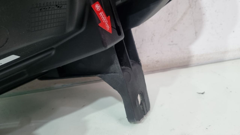 Farol Diant Esq Fiat Uno Vivace 2016/2019 Usado