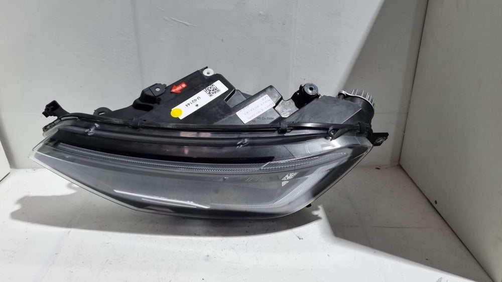 Farol Dianteiro Esquerdo Volkswagen Nivus 2019/2023 Usado
