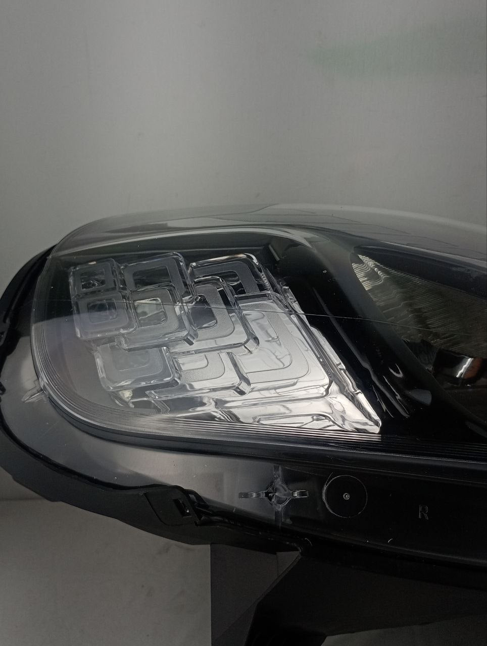 Farol direito uno 2015
Masc Negra