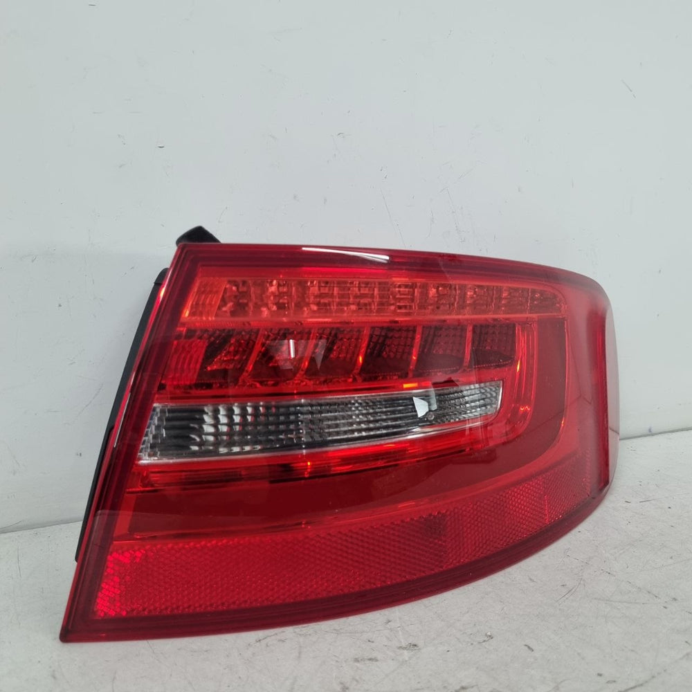 Lanterna Tras Dir Lateral LED Audi A4 2013/2016