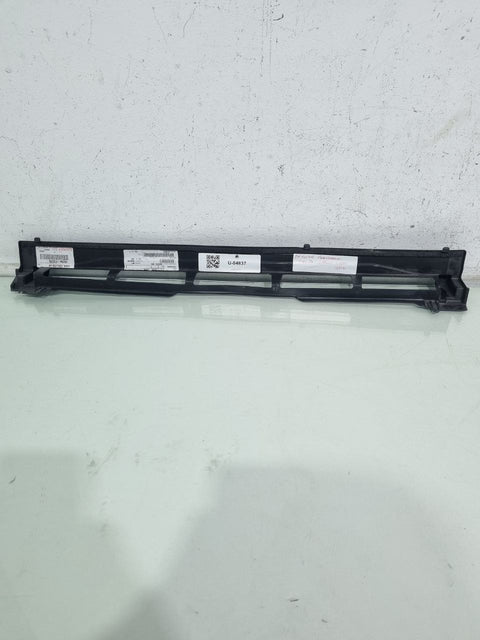 Defletor Parachoque Dianteiro Toyota Corolla Cross 2023/2024 Usado