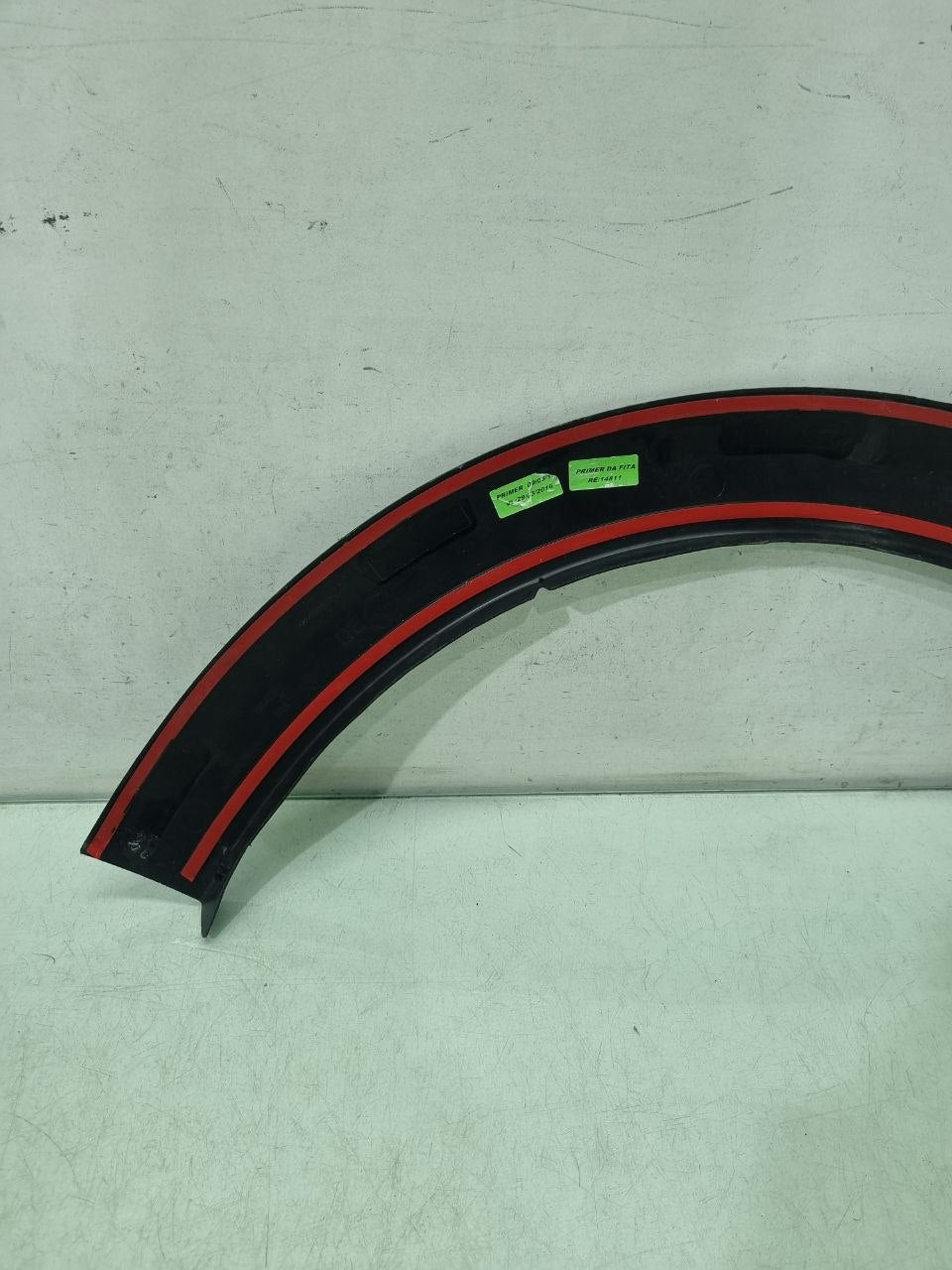 Moldura Paralama Traseiro Esquerdo Volkswagen Gol G6 2013/2017 Usado