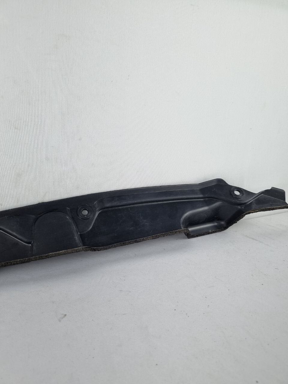 Isolador Para-lama Esq Hyundai HB20 2012/2019
