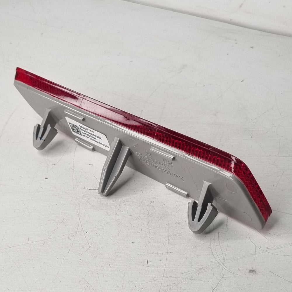 Refletor Tras Dir Chevrolet Onix Hatch 2020/2024