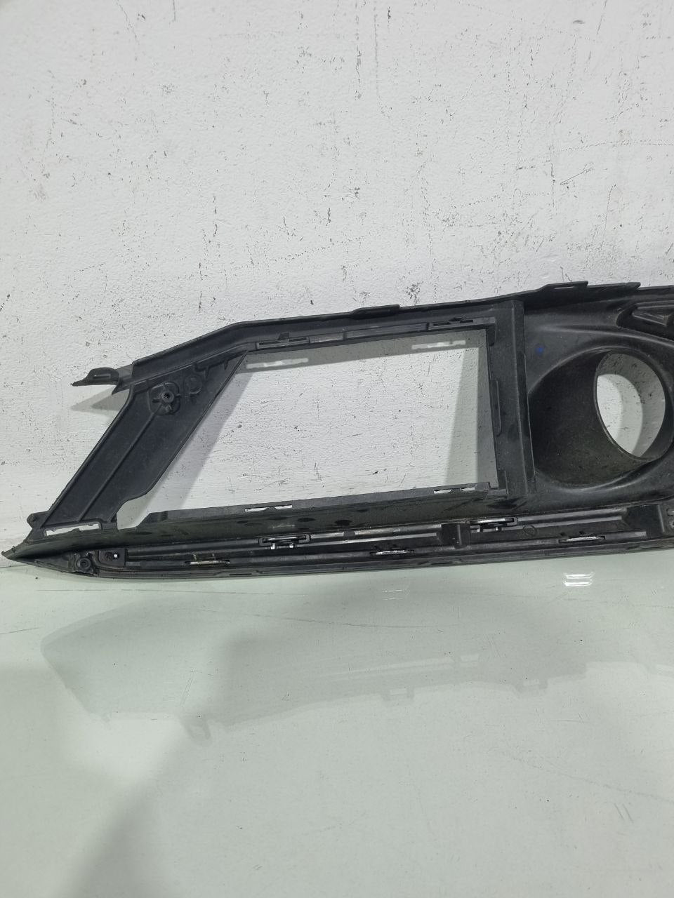 Moldura Farol de Milha Esquerdo Honda Civic 2019/2021 Usado