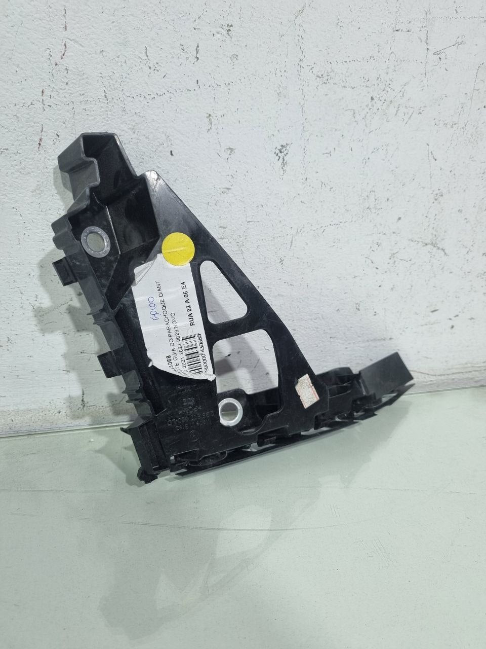 Suporte Guia Parachoque Dianteiro VW Nivus 2021/2023 Novo