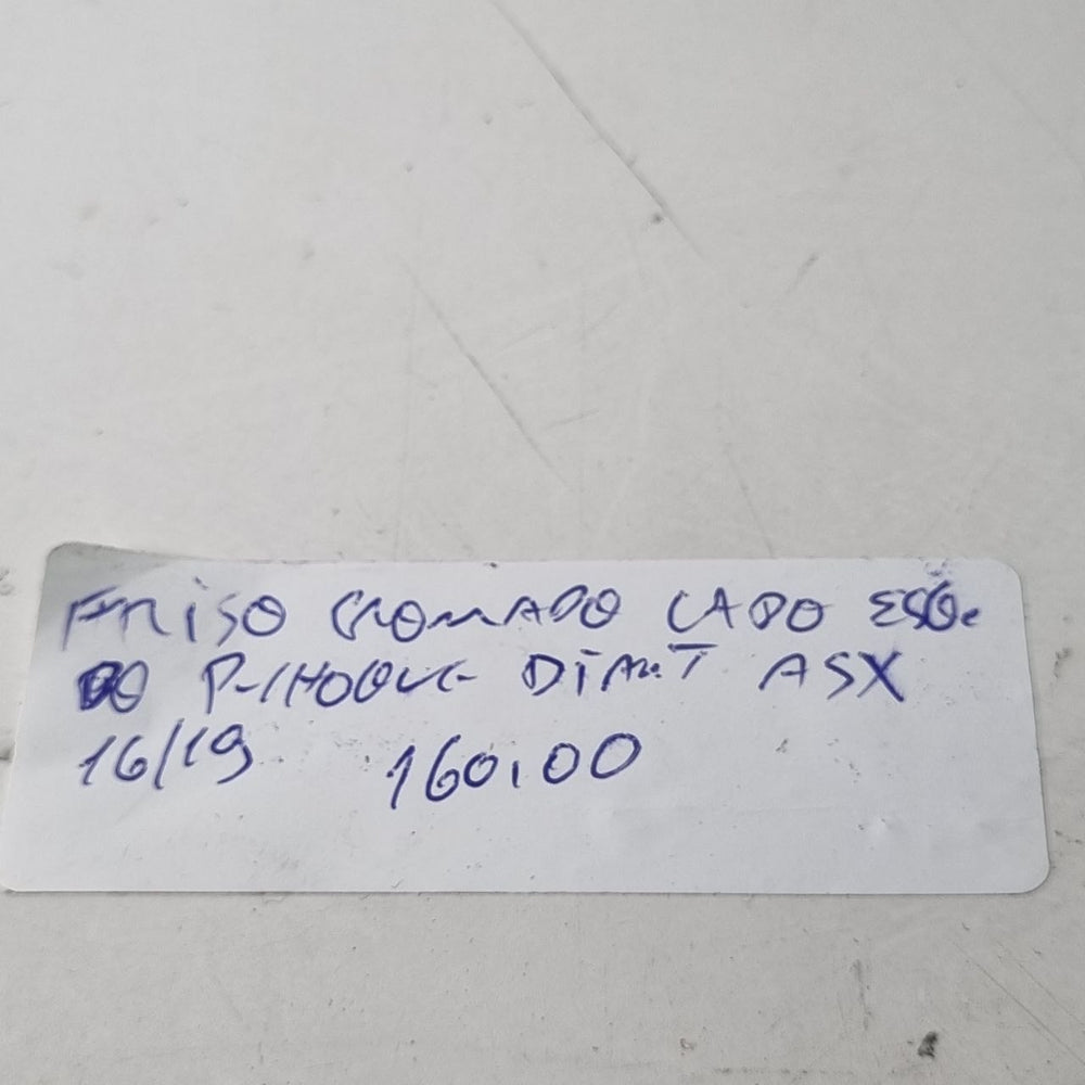 Friso Cromado Para-choque Dianteiro Esq Mitsubishi ASX 2016/2019 Usado