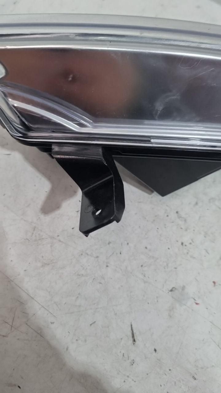 Farol de Milha Diant Esq Jeep Commander 2021/2024