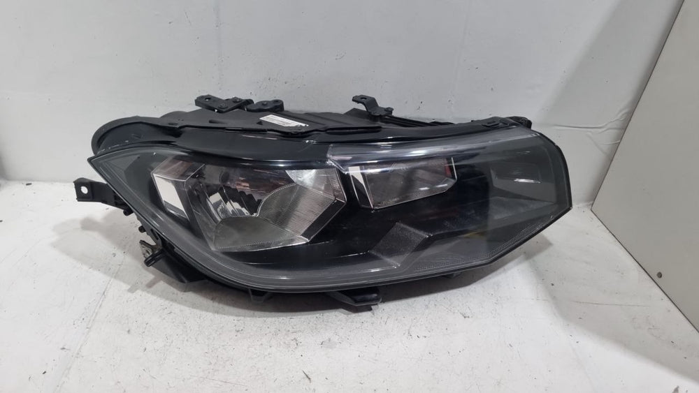 Farol lado direito t-cross 2020 a 2024