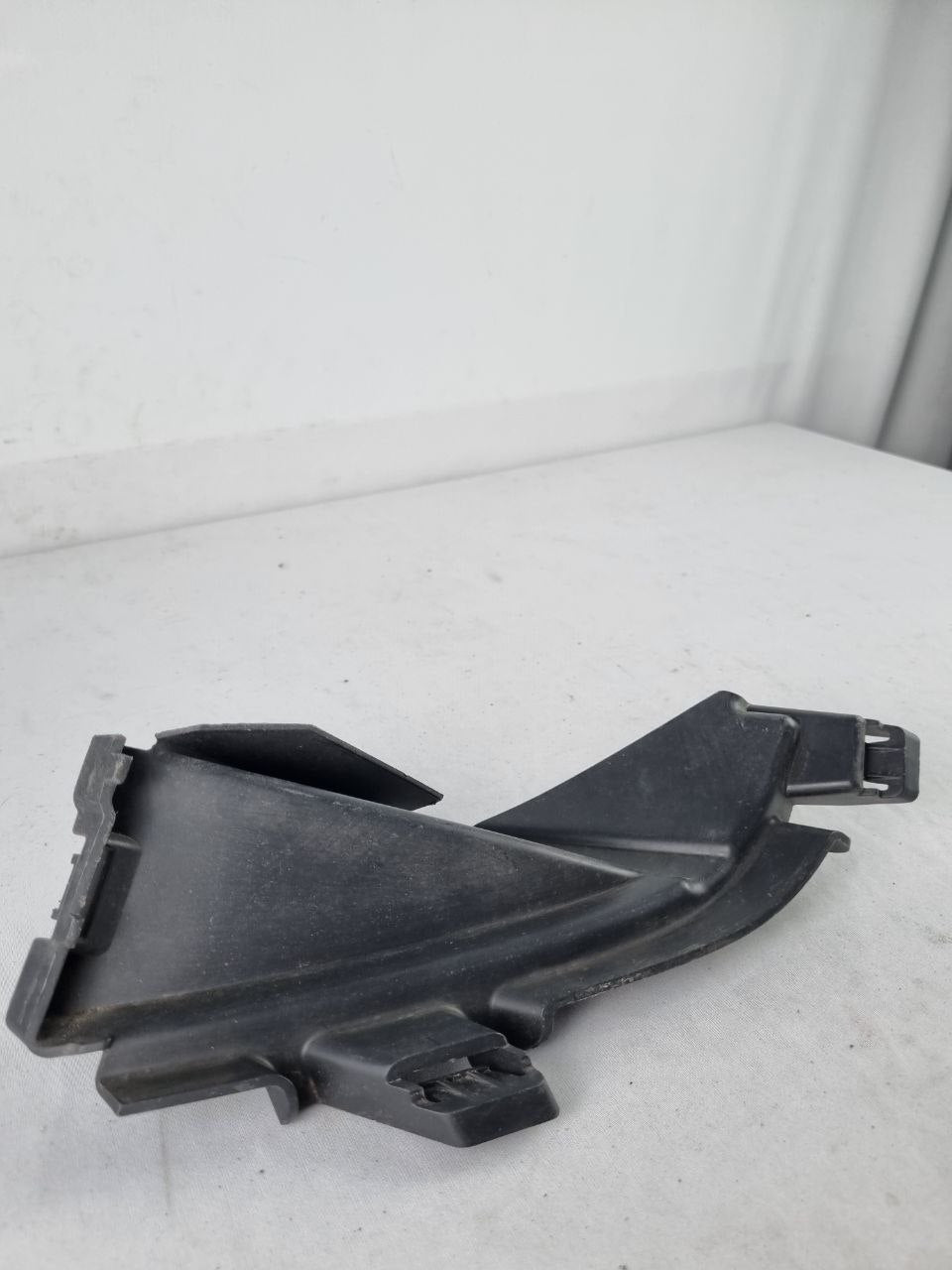 Defletor Ar Para-choque Diant Esq Renault Duster/Oroch 2016/2023