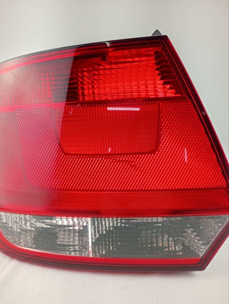 Lanterna Tras Esq Volkswagen Gol GVI 2013/