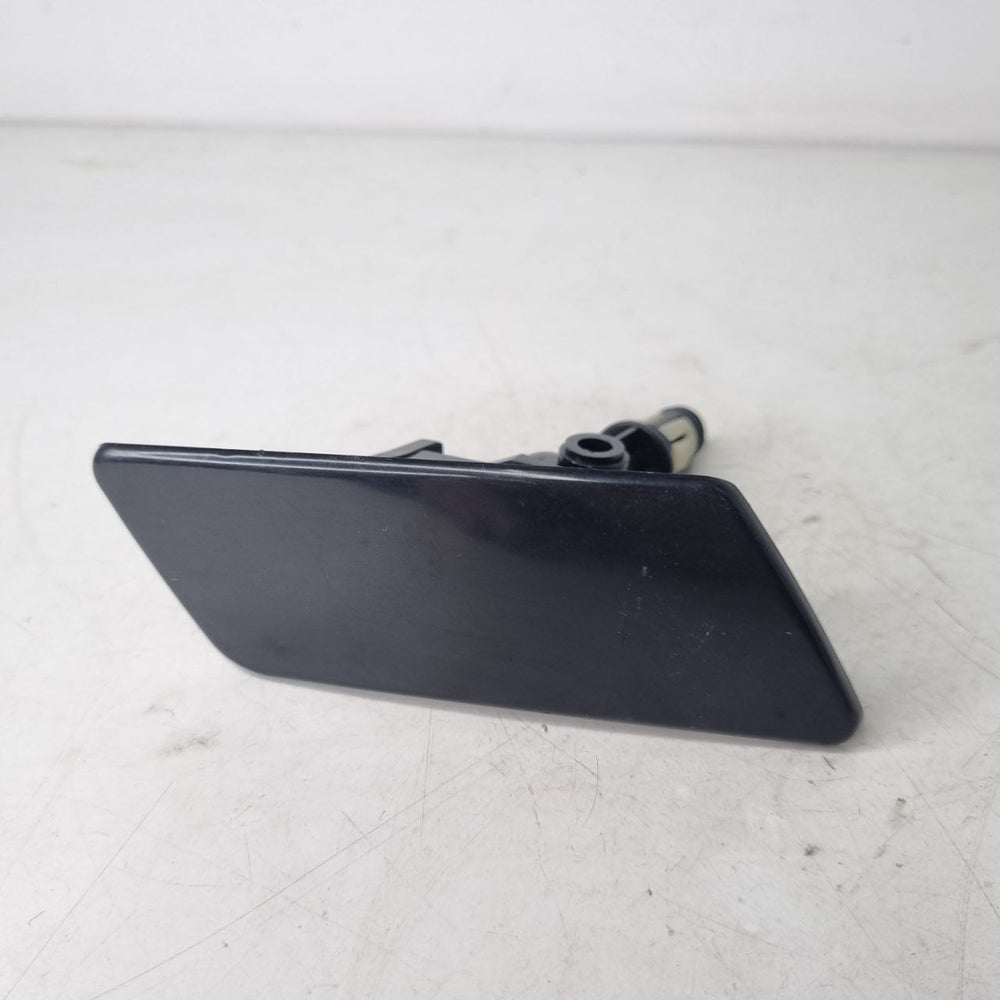 Tampa Esguicho Xenon Diant Direito Volkswagen Golf 2008/2012