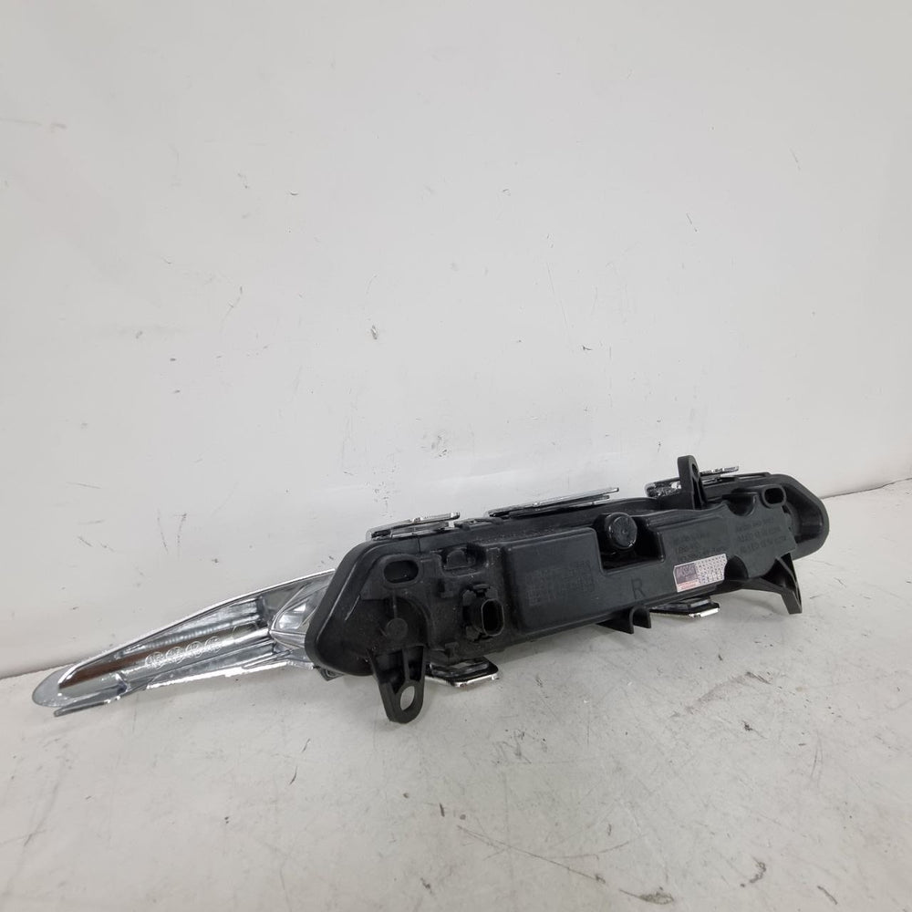 Farol Milha LED Diant Dir Mercedes-Benz Classe C 2009/2012