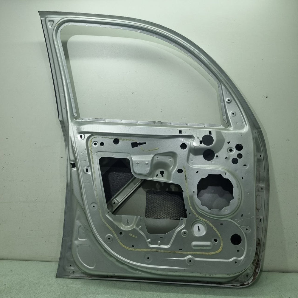 Porta Diant Esq Fiat Toro 2016/2024 Usada