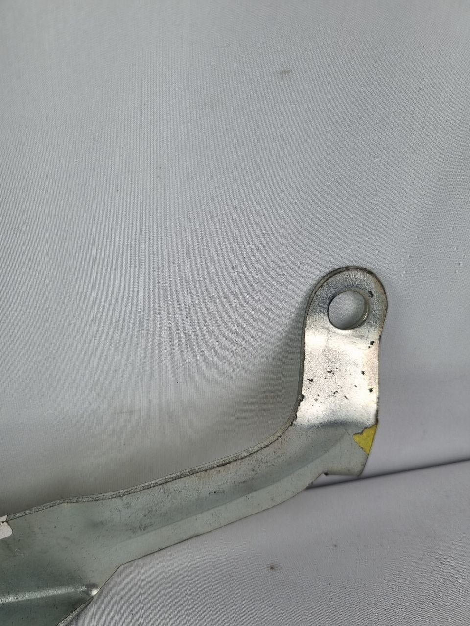 Braço do Capô Esquerdo Fiat Uno/Premio/Elba/Fiorino 1984/2013 Novo