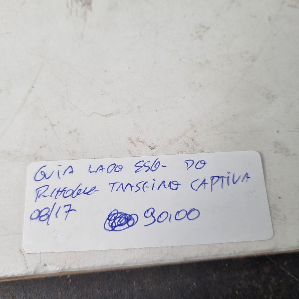 Guia Para-choque Tras Esq Chevrolet Captiva 2008/2017