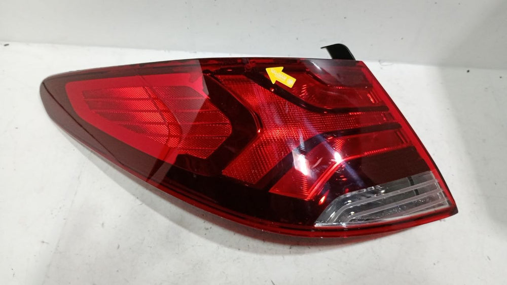 Lanterna Tras Esq Hyundai HB20S 2020/2022