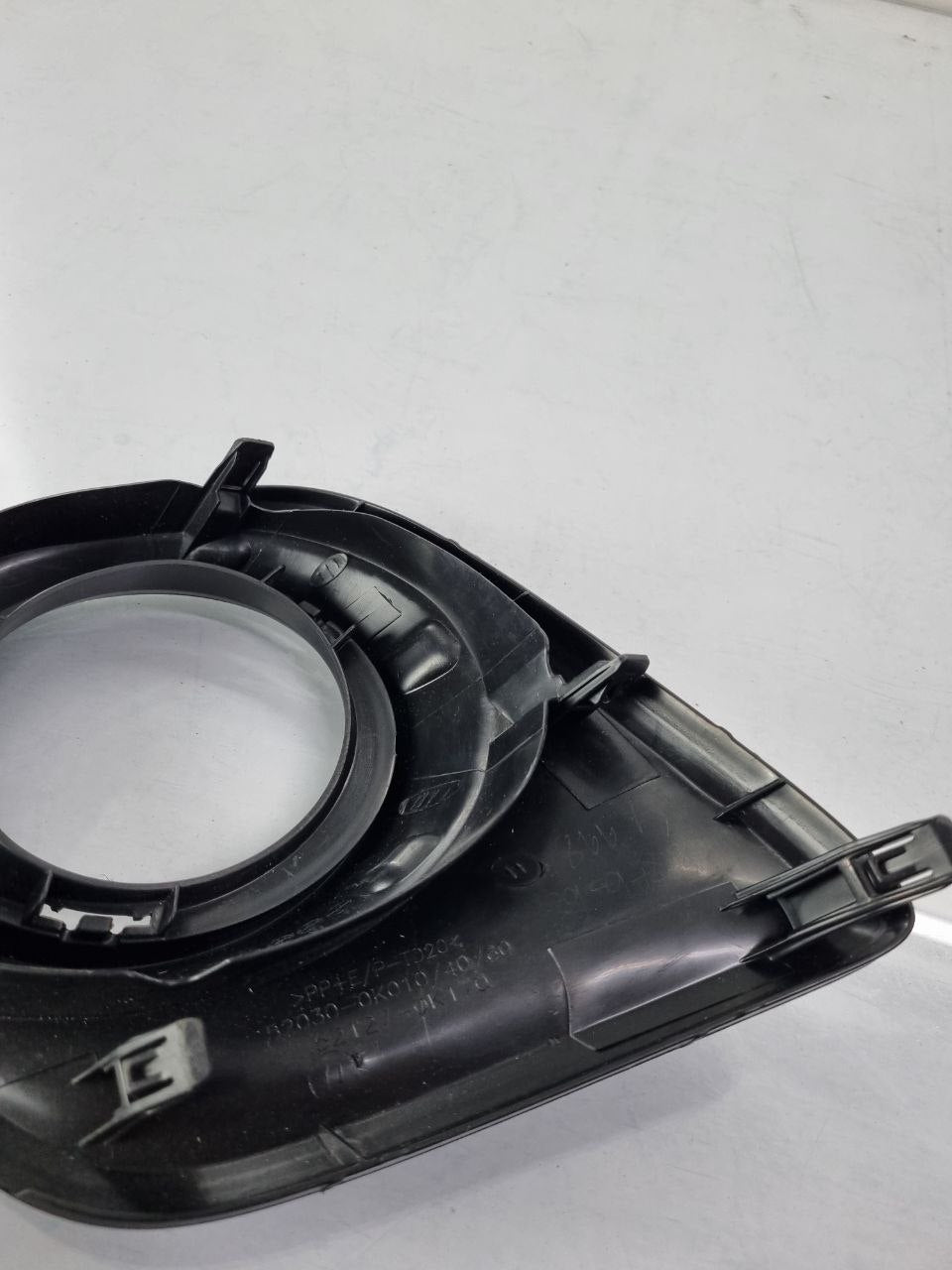 Moldura Farol de Milha Dir Toyota Hilux 2016/2018