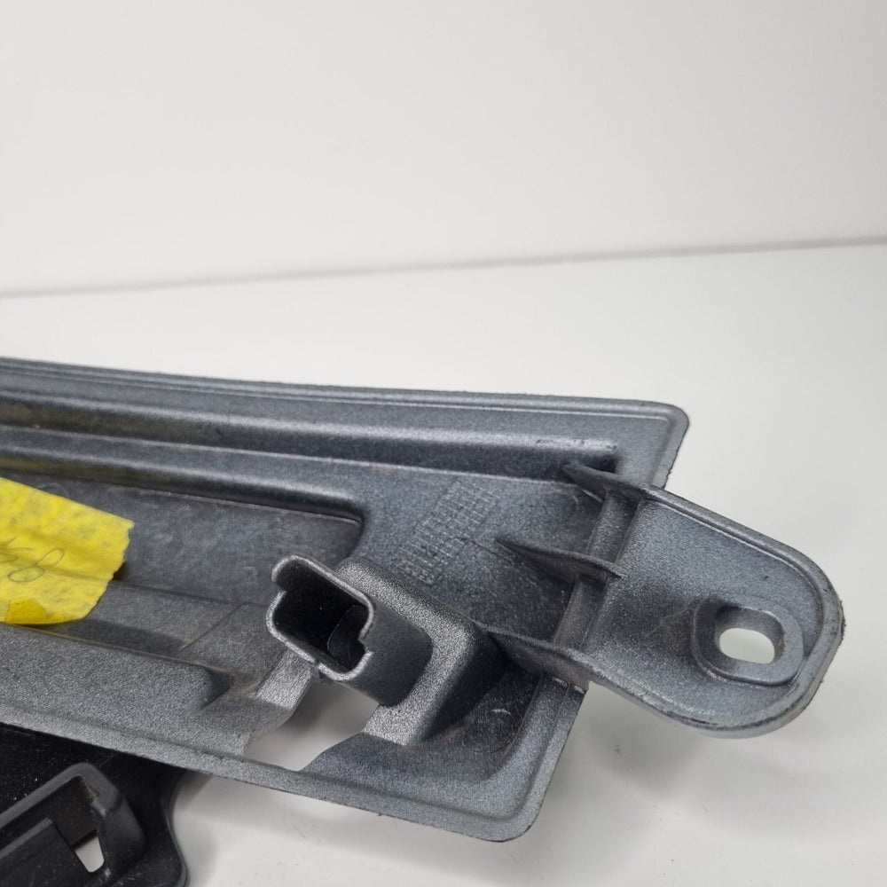 Moldura Farol de Milha Esquerdo Peugeot 308 2012/2015 Usada