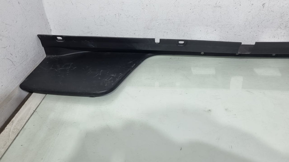 Pisante Parachoque Tras Volkswagen Amarok 2011/2017