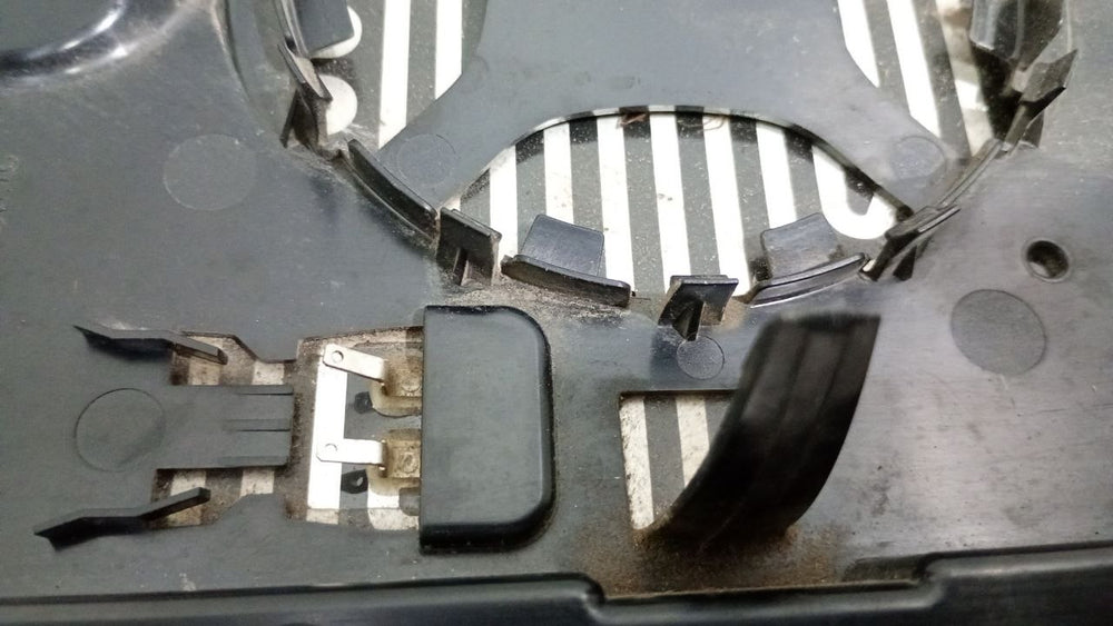 Lente Retrovisor Esq com Desembaçador Iveco Stralis S-Way 2019/2024