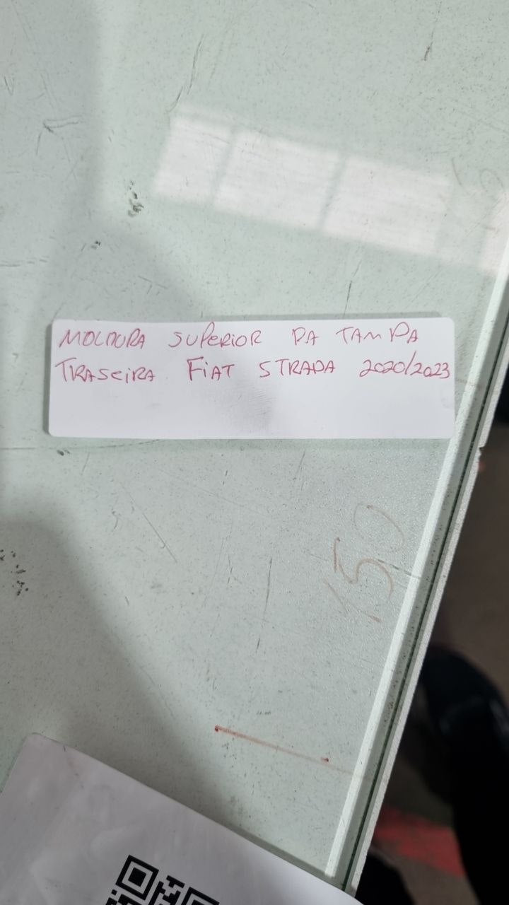 Moldura Superior Tampa Tras Fiat Strada 2020/2023