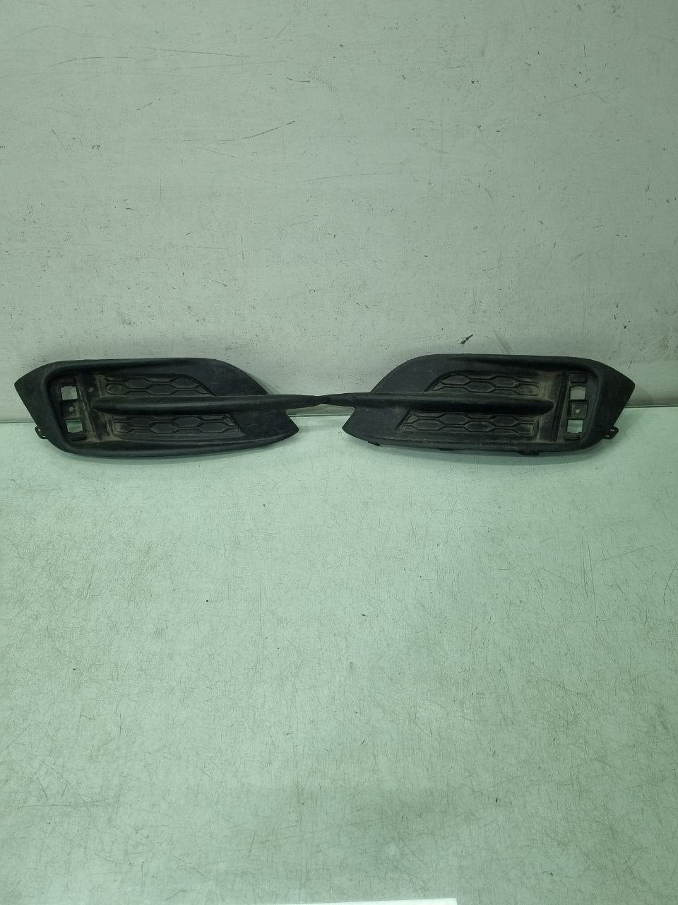 Par Moldura Do Parachoque Dianteiro Honda Civic 2017/2021 Usado
