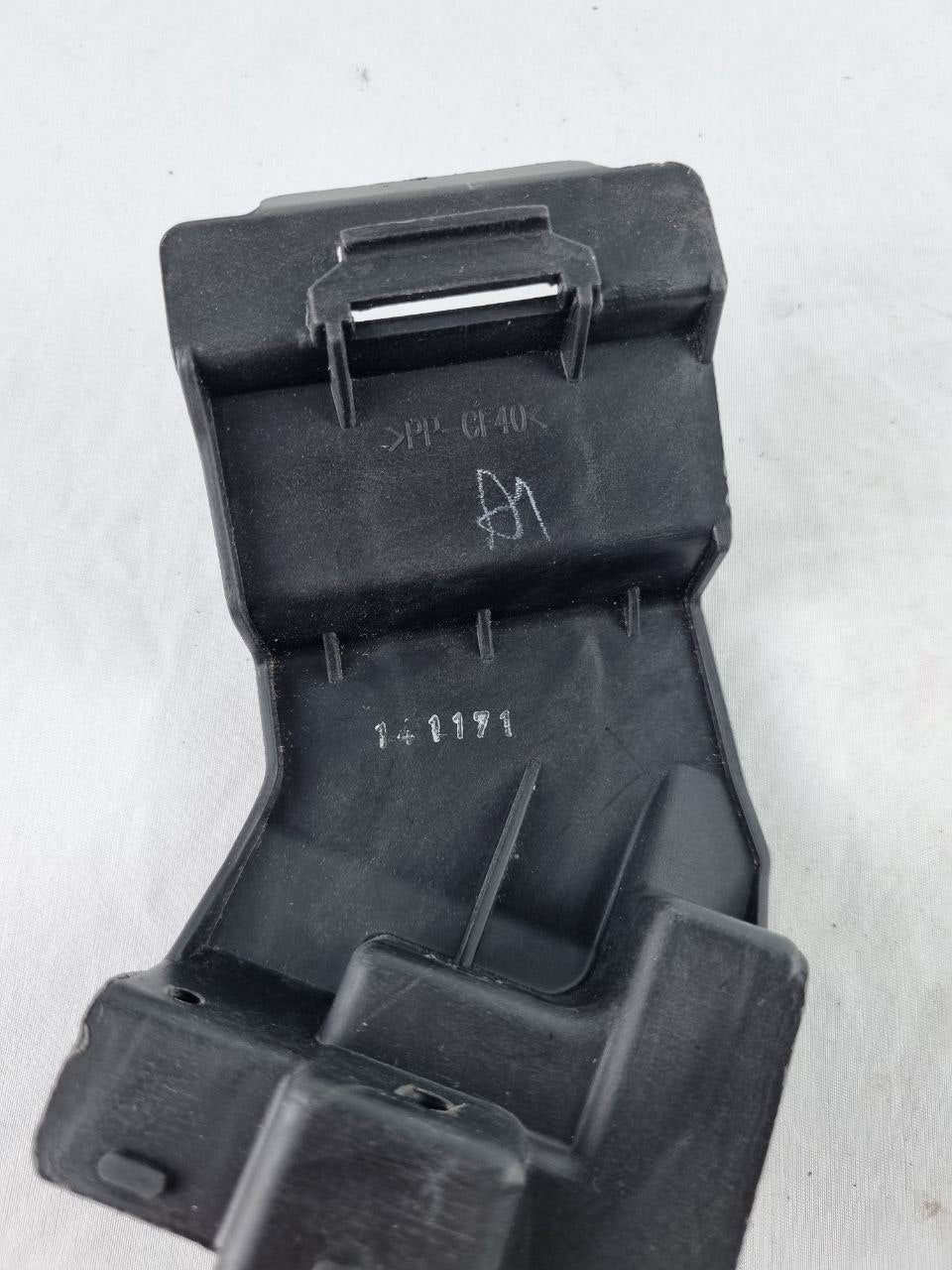Suporte Fixação Farol Diant Toyota Hilux 2005/2015