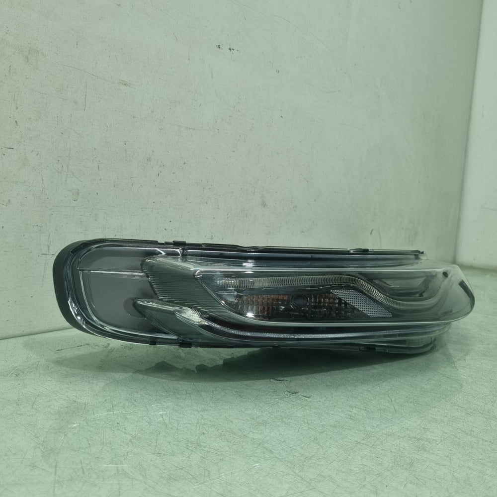 Farol Diant Esq LED Sup Fiat Toro 2016/2020