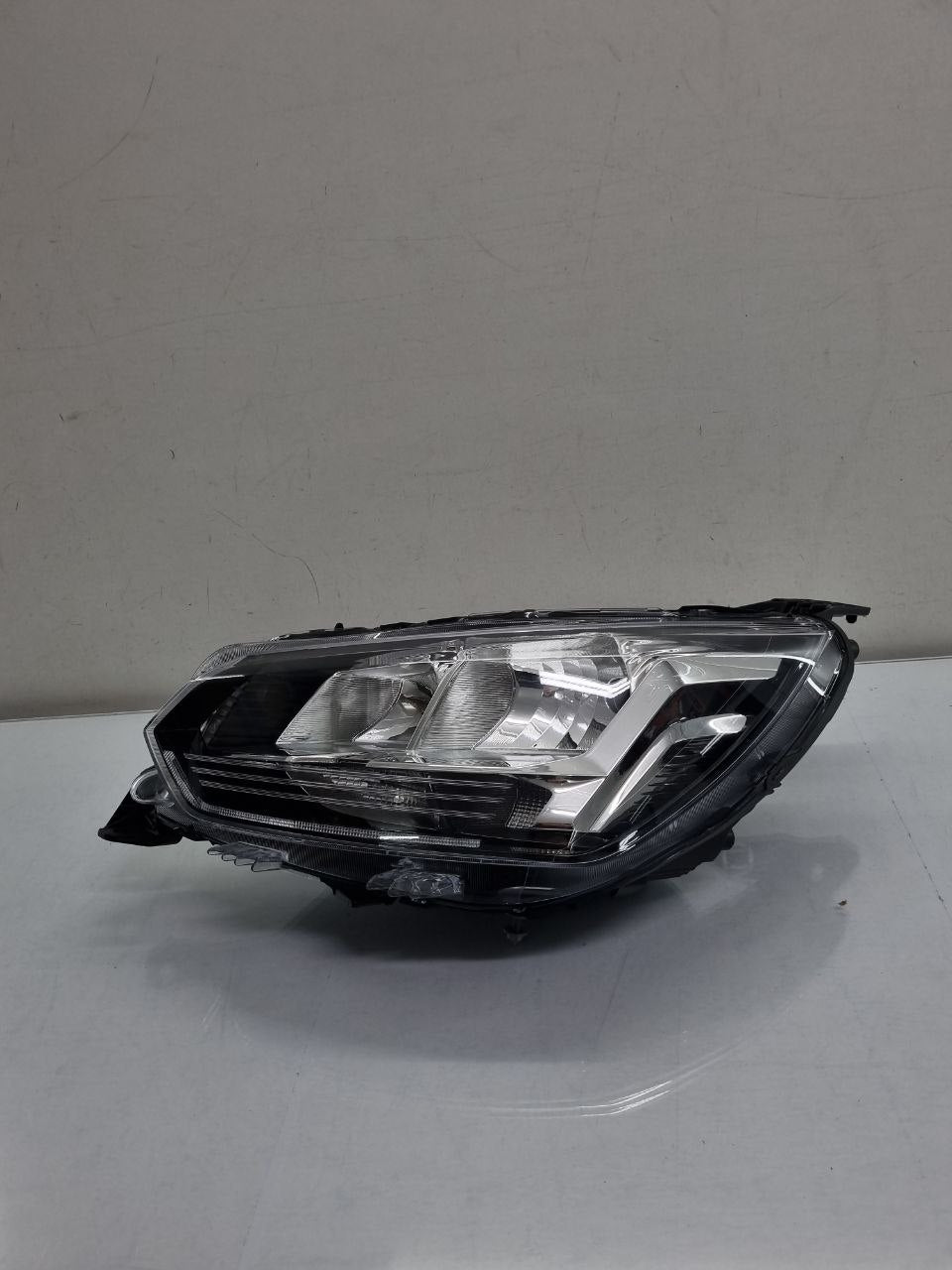Farol Esquerdo 208 2021/2024 S/Led Original