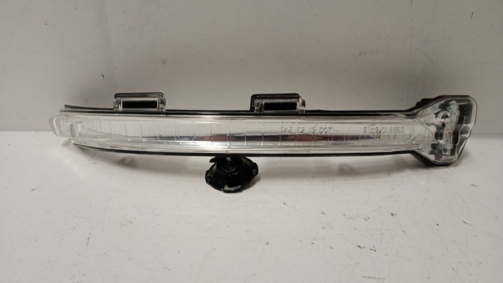 Pisca Retrovisor Dir VW Golf 2015/2020 Usado