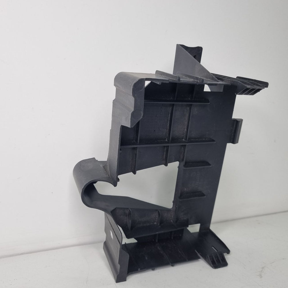 Suporte Módulo BCM Chevrolet Onix Prisma 2013/2019 Usado
