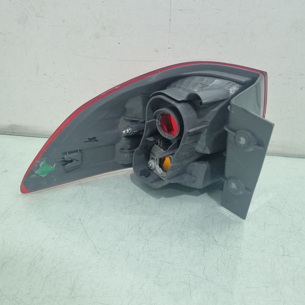 Lanterna Tras Mitsubishi Pajero Dakar 2011/2015