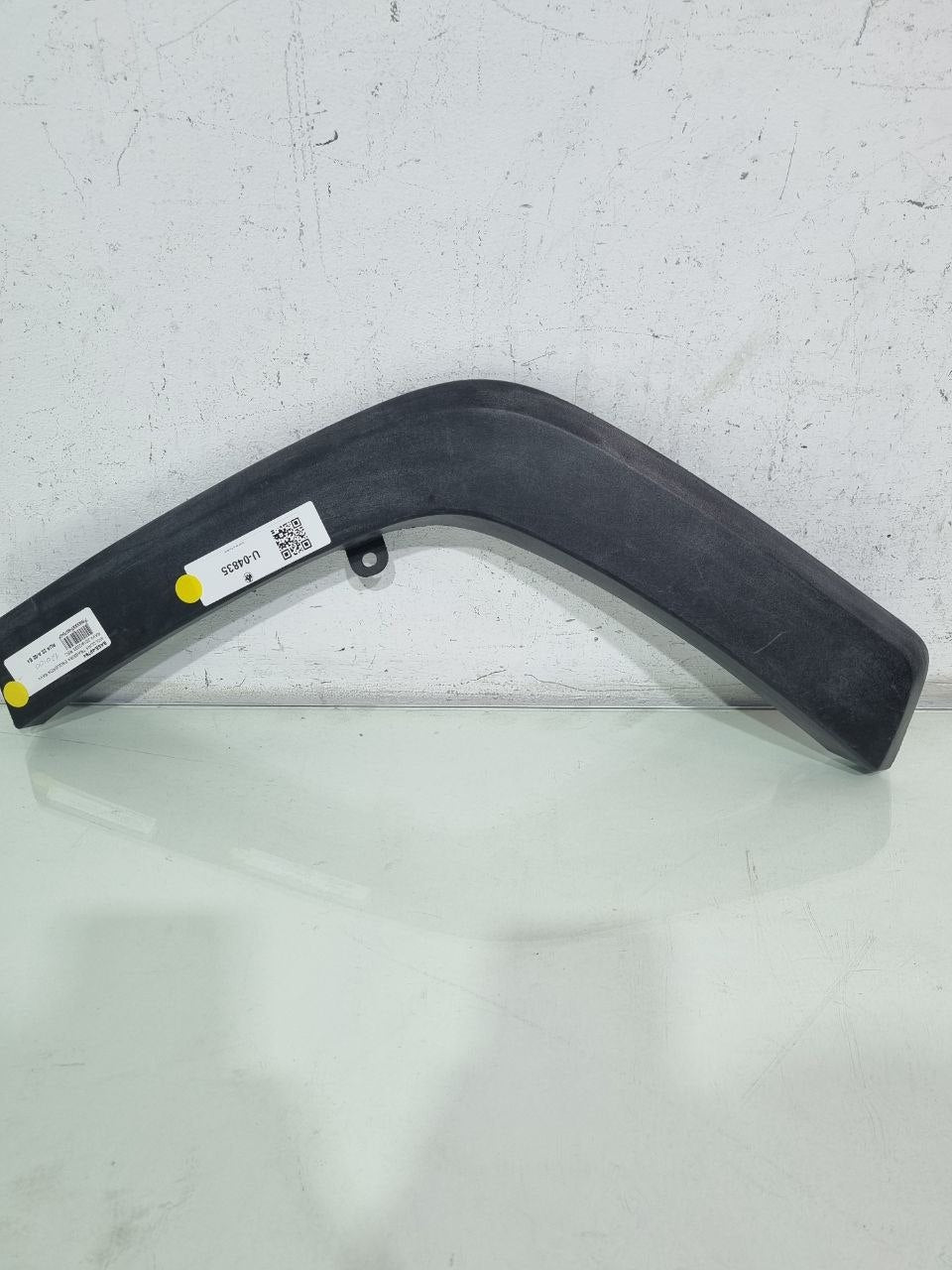 Moldura Paralama Traseira Esquerda Toyota RAV4 2019/2023 Usado