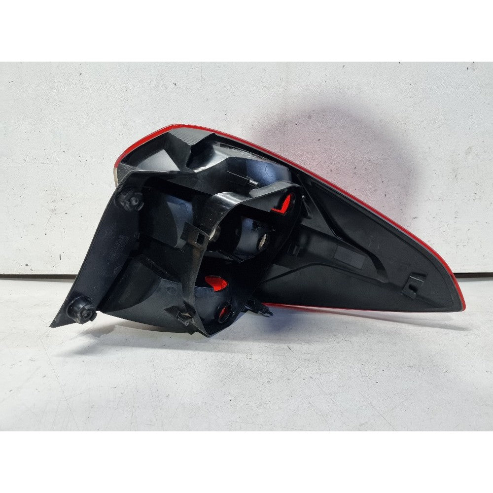 Lanterna Esquerda Fumê Ford Ka Sedan 2015/2018 Recuperado