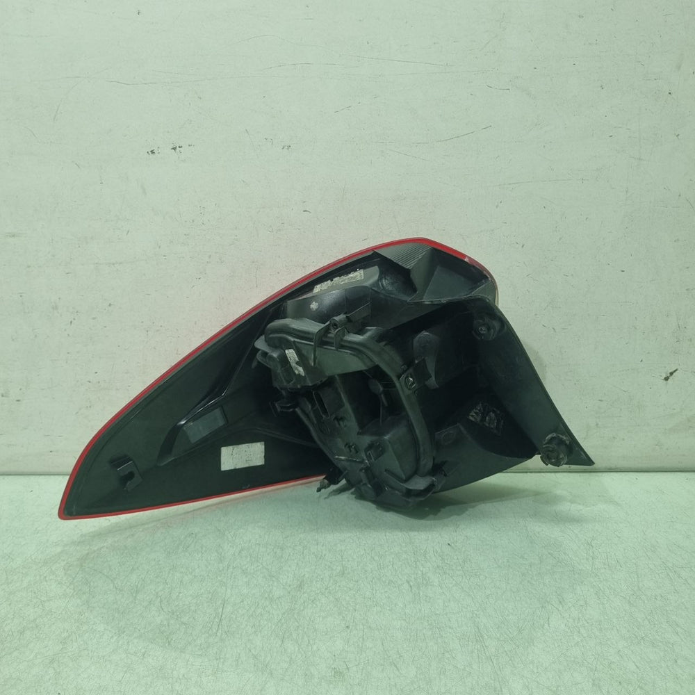 Lanterna Tras Dir Ford Ka Sedan 2015/2018